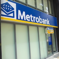 銀行（ATM)